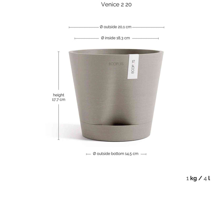 Размери на Ecopots Venice 2 20 Taupe – височина 17.7 см и диаметър 20.1 см, подходяща за малки до средни растения.